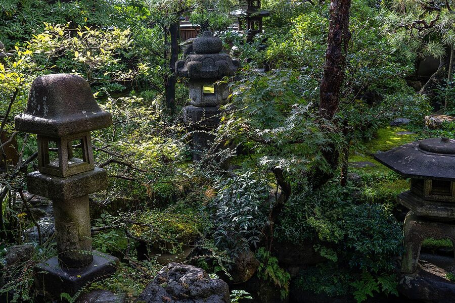 Nagamachi samurai district with preserved earthen walls and narrow streets