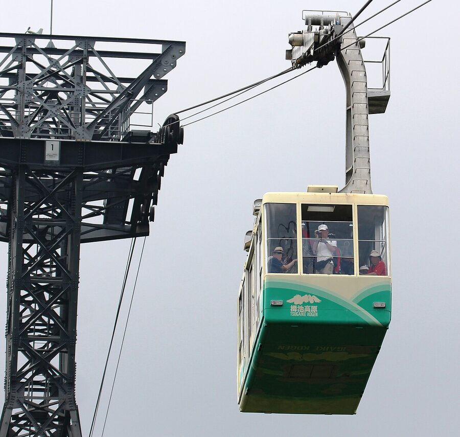 Tsugaike Ropeway leading to Shizen-en nature park at high elevation