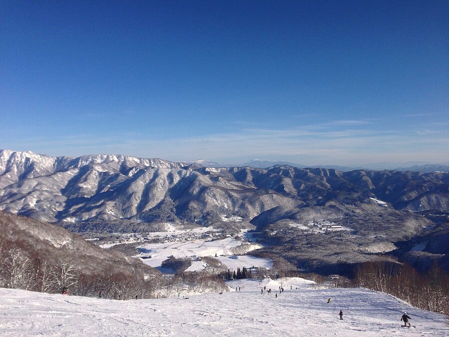 Tsugaike Kogen Ski Resort wide beginner slopes