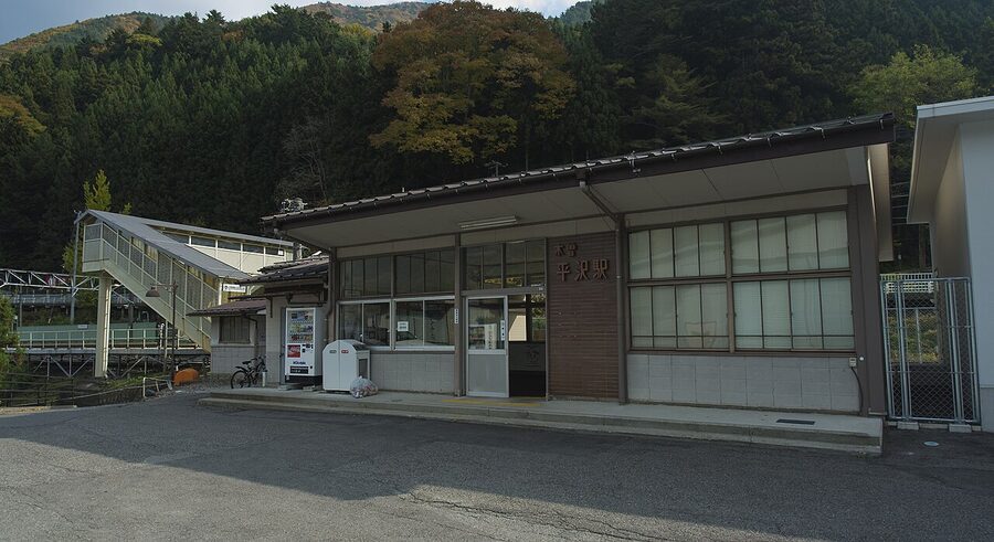 JR Kiso-Hirasawa Station building