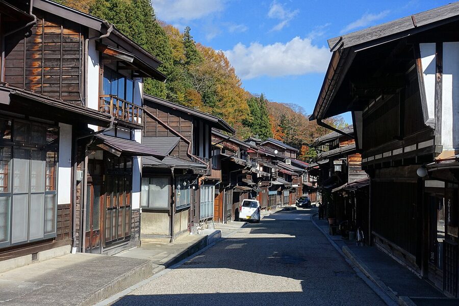 Narai-juku post town main street facing northeast in Shiojiri