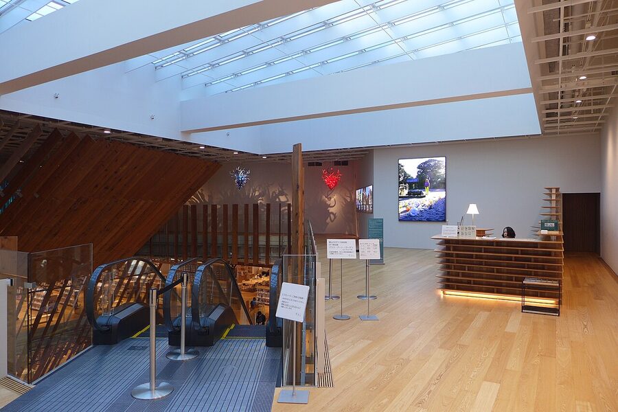 Glass Art Museum entrance designed by Kengo Kuma