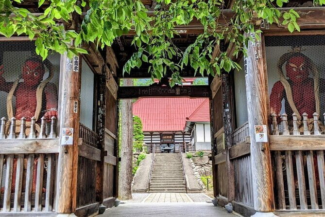 1 Day Historic Obuse and Hokusai Mad Man of Art Tour in Japan - Getting to Obuse from Nagano without the hassle