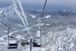 1-Day Ski Tour Package from Nagano Station - Shiga Kogen and the snow-condition selection method