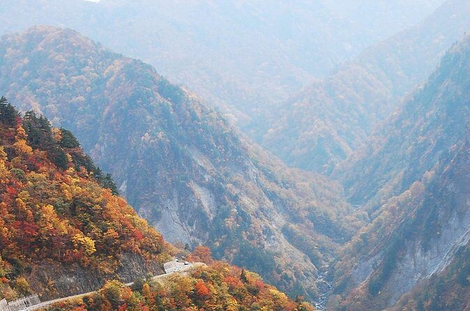 1 Day Tour from Kanazawa Tedori Gorge White Road and Shirakawa Go - Shirakawa-go UNESCO village: thatched roofs and a guided walk