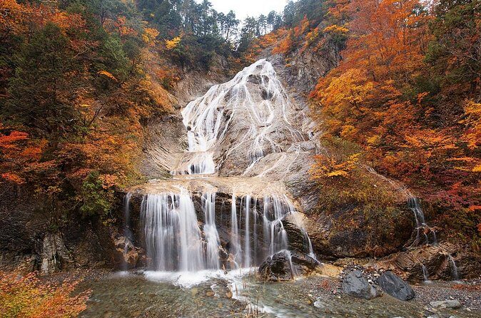 1 Day Tour from Kanazawa Tedori Gorge White Road and Shirakawa Go - Small-group comfort: tips to make the day feel easier