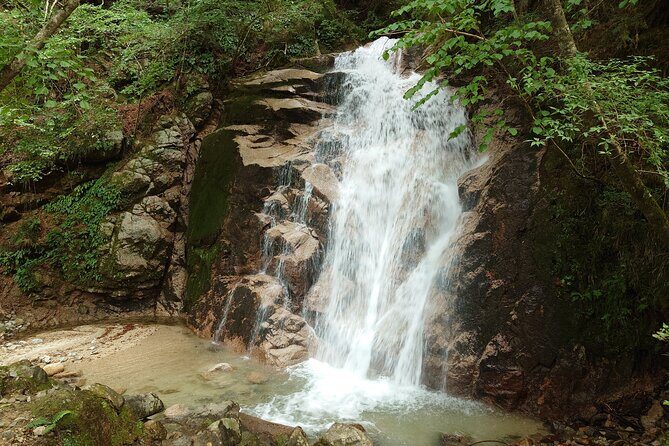 1-Day Tour from Matsumoto: Walk the Nakasendo Trail - The 8km trek: waterfalls, hamlets, and the Nakasendo rhythm