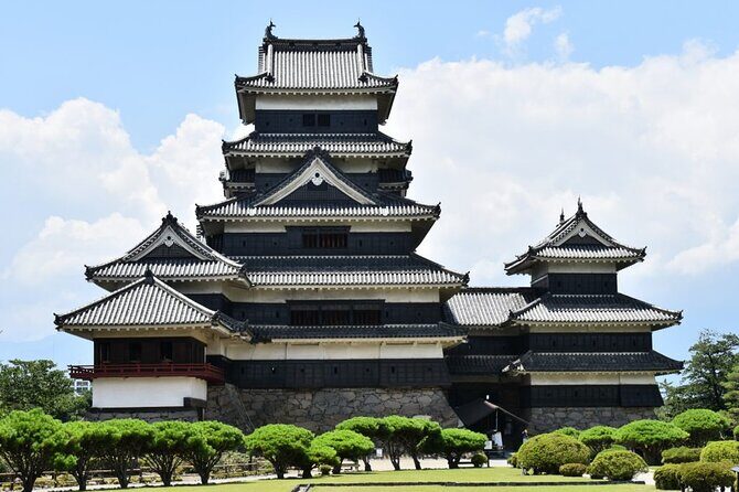 1-Day Tour from Nagano and Matsumoto Kamikochi & Matsumoto Castle - A tight 9-hour sampler of Nagano’s two best worlds
