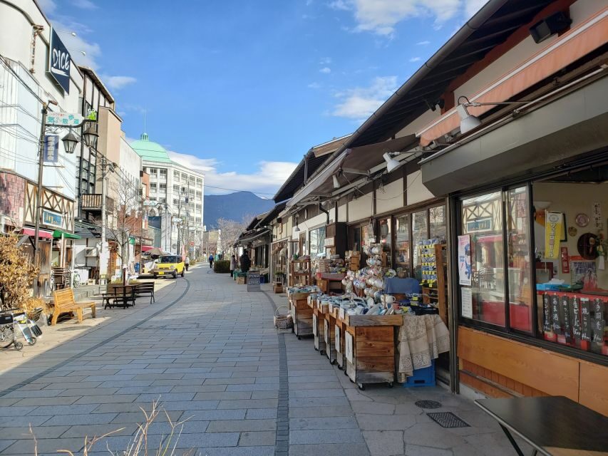 4 Day - From Nagano to Kanazawa: Ultimate Central Japan tour - Kanazawa on foot: castleside matcha, Kenroku-en, samurai, and geisha districts
