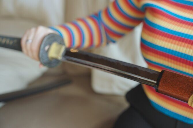 Colors of Kanazawa (Traditional Crafts and Gardens) - Oyama Shrine to Kanazawa Castle: samurai history you can actually place