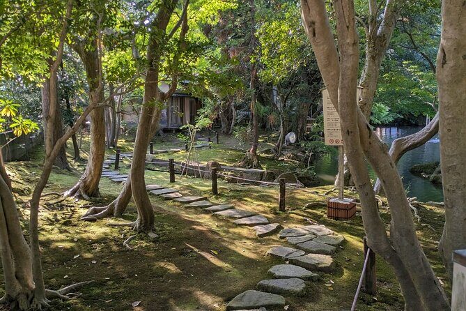 Day Tour from Kanazawa: Gold Leaf, Japanese Sweets and Ninja Star - Ishiura Shrine, D.T. Suzuki Museum area, and the west-side temple approach