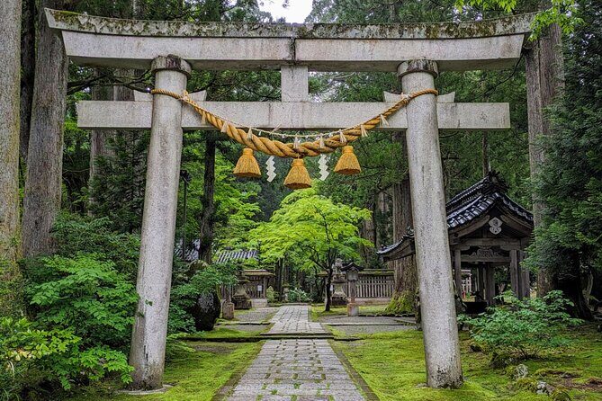 Day Tour from Kanazawa OR Toyama: Snow Wall and Mysterious Valley - Kanazawa-or-Toyama Pickup: The 10-Hour Rhythm