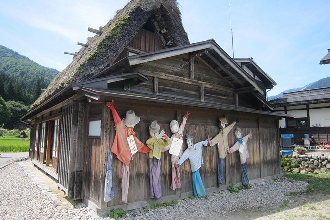 [Day trip bus tour from Kanazawa Station] Weekend only! World Heritage Shirakawago Day Bus Tour - Lunch in the Hida region: the included set meal is the smartest part