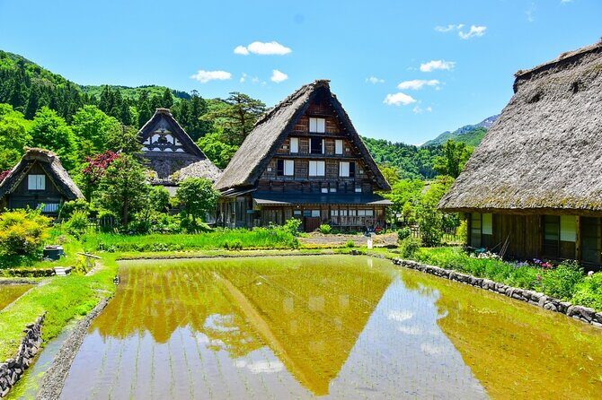 Departing from Takayama [Regular sightseeing bus] World Heritage Sites Shirakawago and Gokayama Ainokura - Stop 2: Historic Shirakawa-go village walk (where the posters come from)