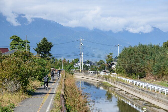 eTour de Matsumoto - Electric Bike Tour - Susuki-gawa River and Yamabe Valley: vineyards, rice fields, and calm views
