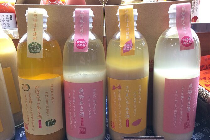 EXPERIENCE TAKAYAMA & LOCAL SAKE TASTING with explanation 1 HOUR! - Starting at Rokujyuban60 and walking into Sanmachi Suji