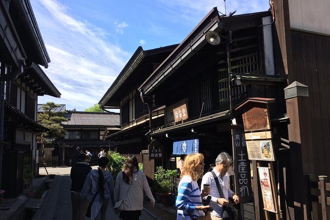 EXPERIENCE TAKAYAMA & LOCAL SAKE TASTING with explanation 1 HOUR! - The sake-making explanation that actually makes sense