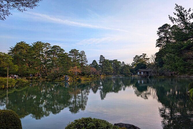 Explore Kanazawa Half Day Private Tour with Local Guide - Higashi Chaya District: tea-house streets and Edo-style atmosphere
