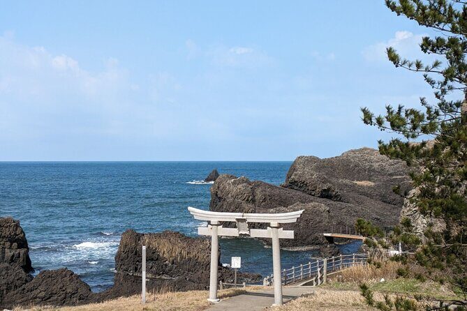 From Kanazawa: Fukui's Stunning Cliffs, Spiritual Island & Port - Echizen Matsushima: a quick start with coastal mood