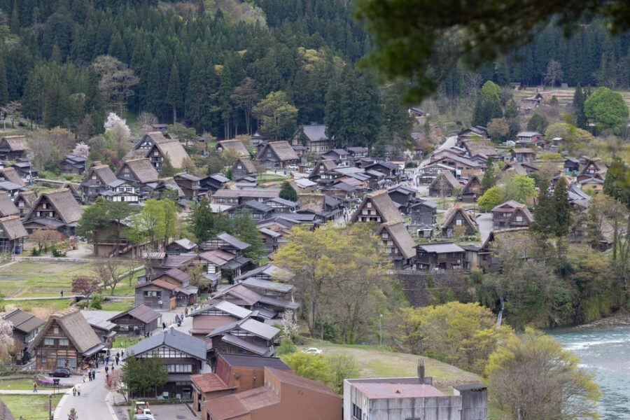From Kanazawa/Toyama: Shirakawago and Takayama Day Tour - First stop: Shirakawa-go and its gassho-zukuri rooftops