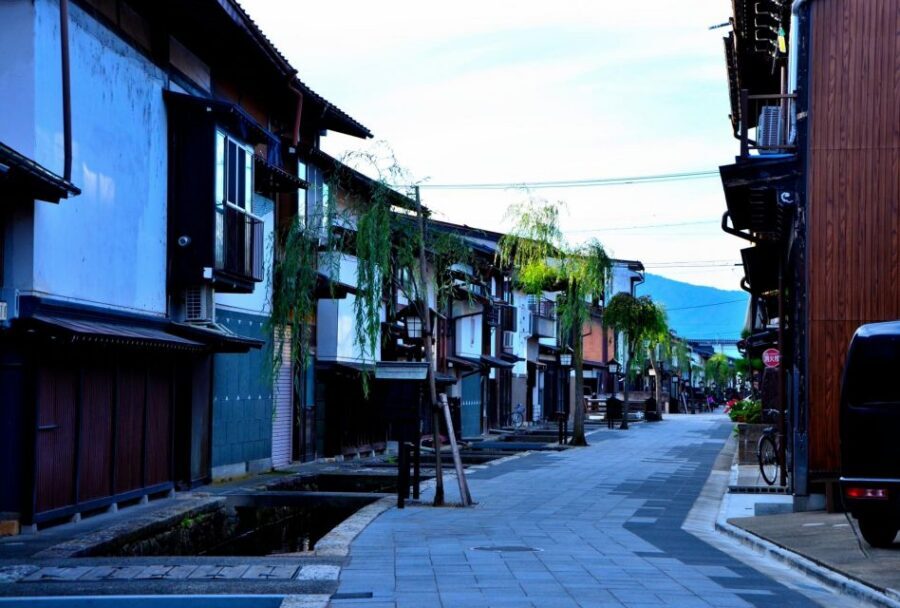 From Takayama: Delve into Hida-Furukawa's Cultural Treasures - Hida-Furukawa Festival Exhibition Hall: how to enjoy the UNESCO festival without waiting for April