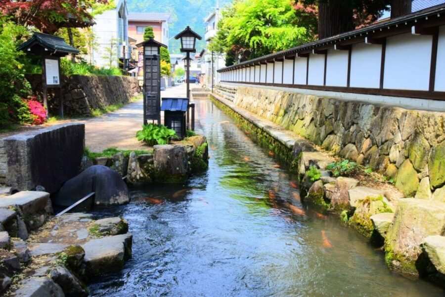 From Takayama: Delve into Hida-Furukawa's Cultural Treasures - Hida Crafts Museum (Hida no Takumi Bunkakan): reading the town through its maker culture