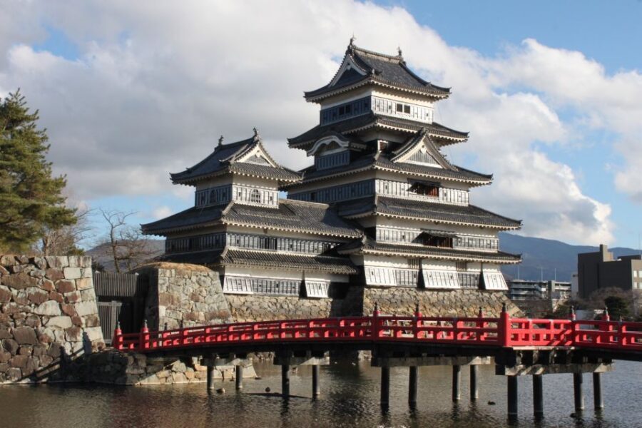 Full-Day Tour: Matsumoto Castle & Kamikochi Alpine Valley - Who should book this Matsumoto and Kamikochi day trip?