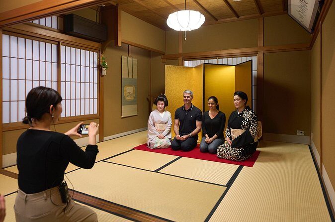 Geiko Performance and Behind the Scenes Tour - Inside the House: The Behind-the-Scenes Part That Makes Sense