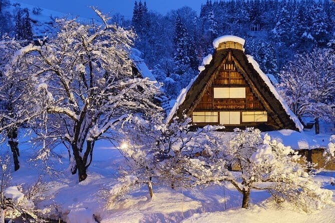 Half Day Walking Tour Takayama’s Hidden Gems and Temple Walk - How the guide makes this tour worth the price