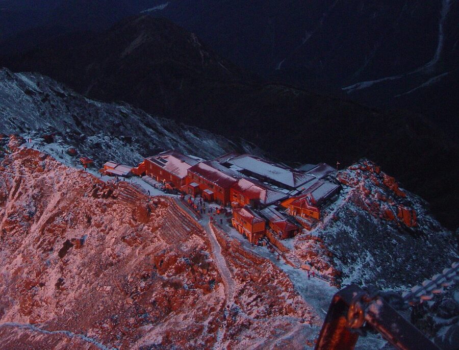 Yarigatake Sanso, the hut at the foot of Mount Yari