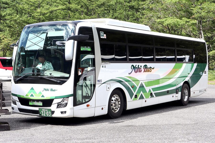 Nohi Bus from Hirayu Onsen to Kamikochi