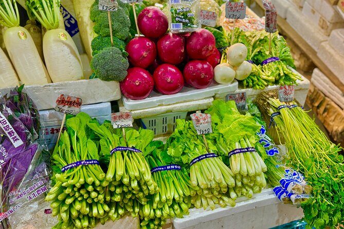 Kanazawa: 2-Hour Private Tour of Omicho Market with Tastings - What You’ll Taste and How to Eat Smarter in a Market