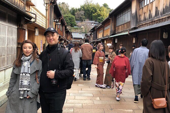 Kanazawa All Must-Sees Private Chauffeur Sightseeing - English Speaking Driver - Omicho Market: a free hour to snack, shop, and reset your energy