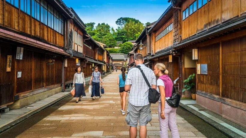 Kanazawa: City Highlights & Hidden Gems Private Walking Tour - Your route starter kit: what you can choose to see