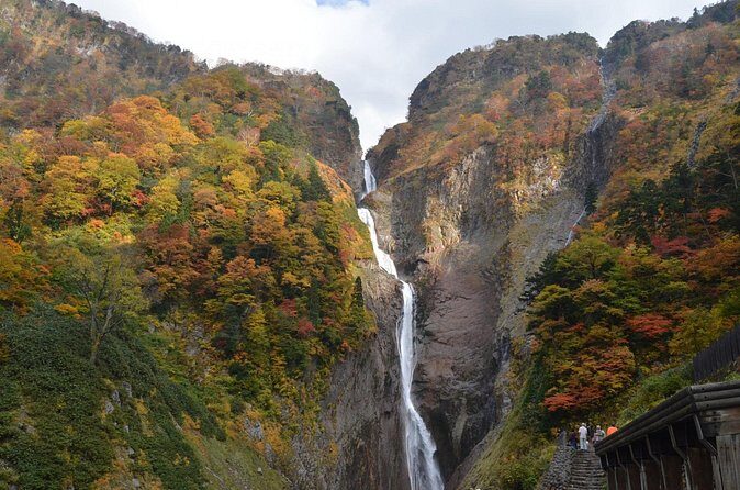 Kanazawa Day Tour: Shomyo Falls & Tateyama Mountain Walks - How Fit Do You Need to Be on the Roof of Japan?