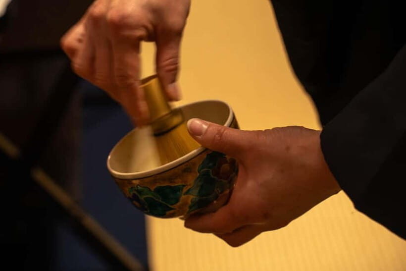 Kanazawa: Kenrokuen Tea Ceremony Experience - Your turn to make matcha: hands-on practice in one hour