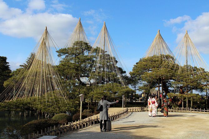 Kanazawa Private Tour with a Local – Highlights & Hidden Gems - Kanazawa Castle Grounds: Maeda Clan Power Without the Confusion