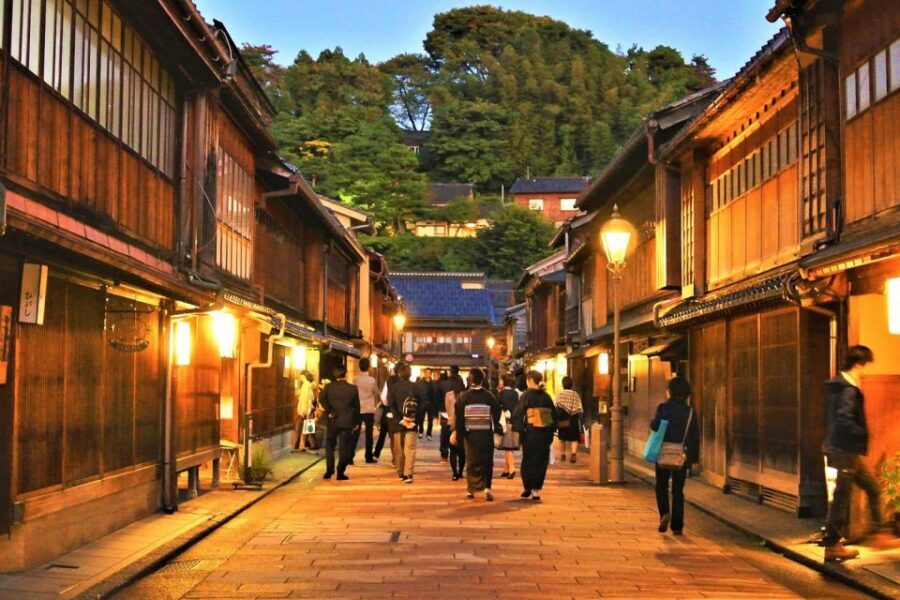 Kanazawa: Private Tour with Local Guide - Key highlights worth building your day around