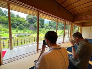 Kanazawa: Samurai, Matcha, Gardens and Geisha Full-Day Tour - Starting at Kanazawa Station and the Tsuzumi-mon gate moment