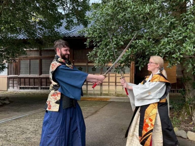 Kanazawa: Samurai Swordsmanship Lesson at a rented temple - Meeting at FamilyMart Saiwai-cho and Getting to the Temple