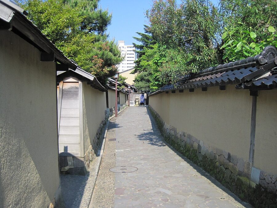 Nagamachi samurai district earthen wall