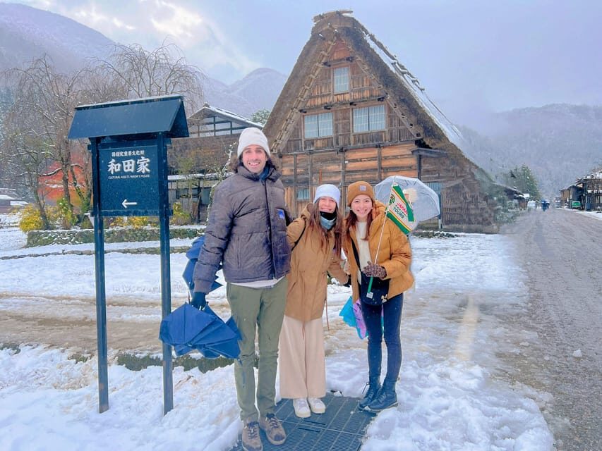 Kanazawa: World Heritage Shirakawa-go & Two Local Experience - Key things that make this tour work
