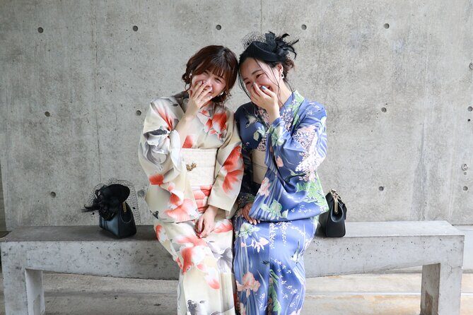 Kanazawa:Family-Friendly Kimono & Yukata Experience at WARGO - Picking Your Kimono or Yukata Without Getting Stuck