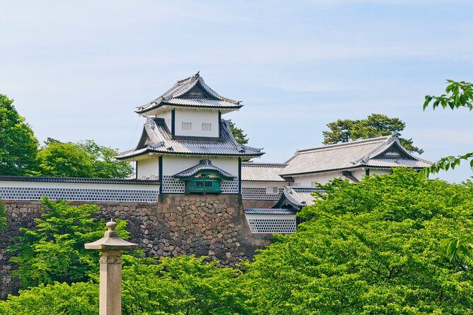 Kanazawa’s Timeless Culture Private Tour - Kanazawa Castle Park: stepping into the stone-and-gate era
