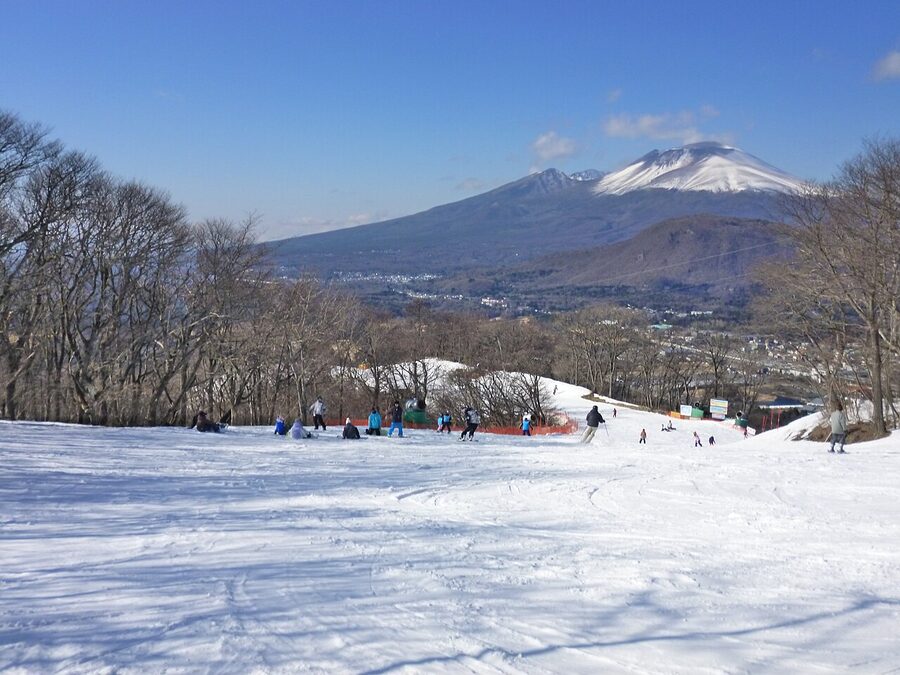 Karuizawa Prince Ski Resort slopes and lifts