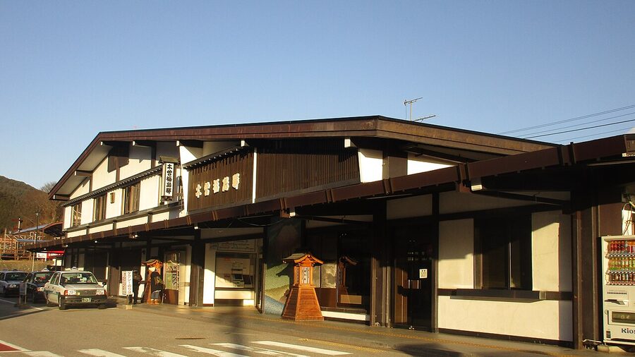 JR Kiso-Fukushima station building