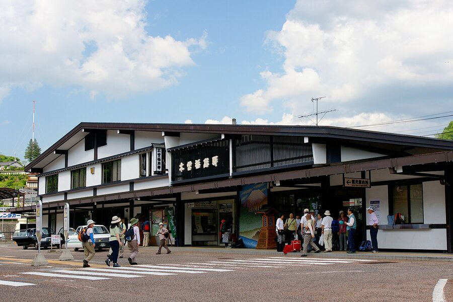 JR Kiso-Fukushima Station building