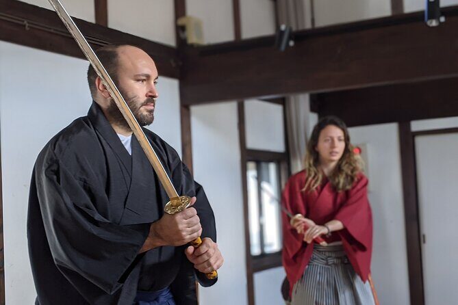 Matsumoto Castle Tour & Samurai Experience - Start at Matsumoto Station, then head straight for the tower