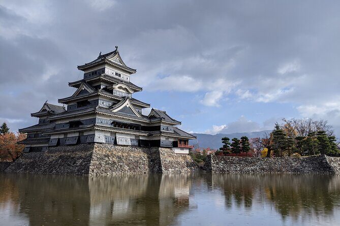 Matsumoto Castle Tour & Samurai Experience - The steep stairs are real, so plan your pace