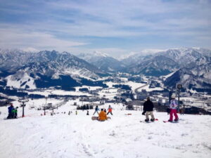 Nagano: 1-Day Ski Tour Package from Nagano Station - The Day’s Schedule: How the Timing Shapes Your Slope Time